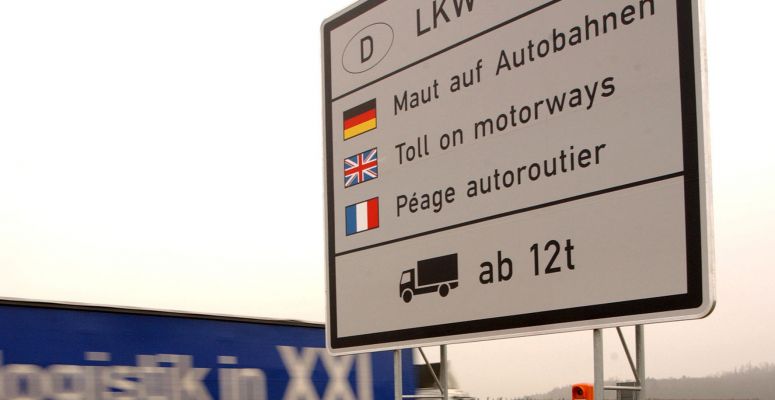 Tablica drogowa płatna droga