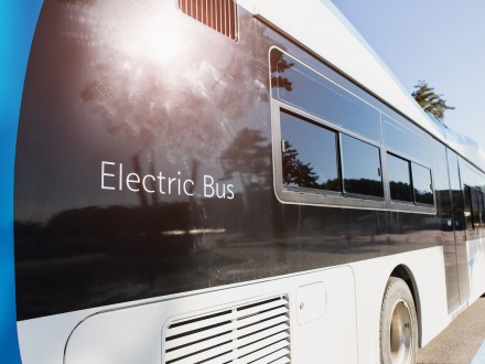 Liderzy w kategorii bezemisyjnych autobusów