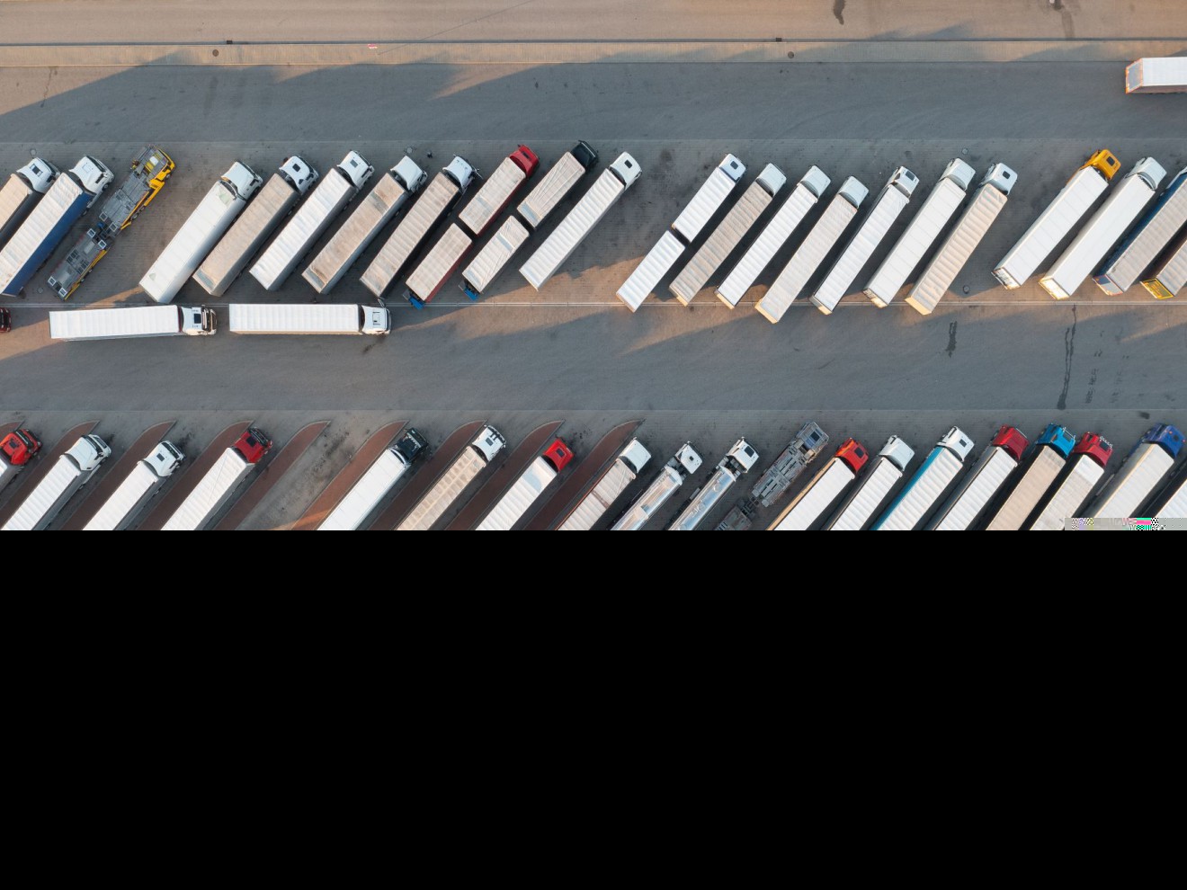 Koszt ciężarówek na e-diesla o 47% wyższy niż elektrycznych