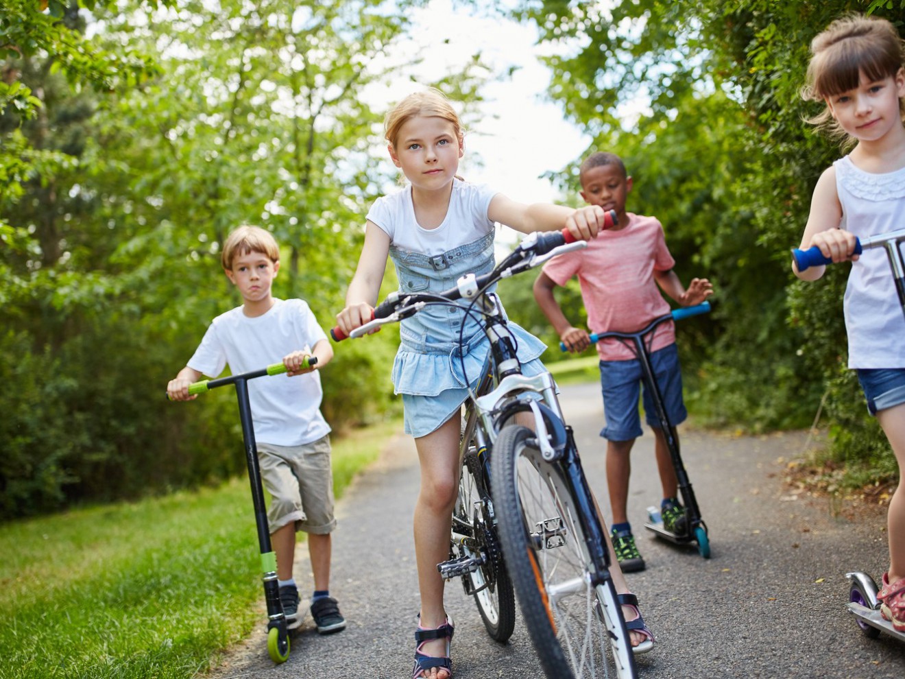 Samorządy muszą chronić dzieci przed spalinami
