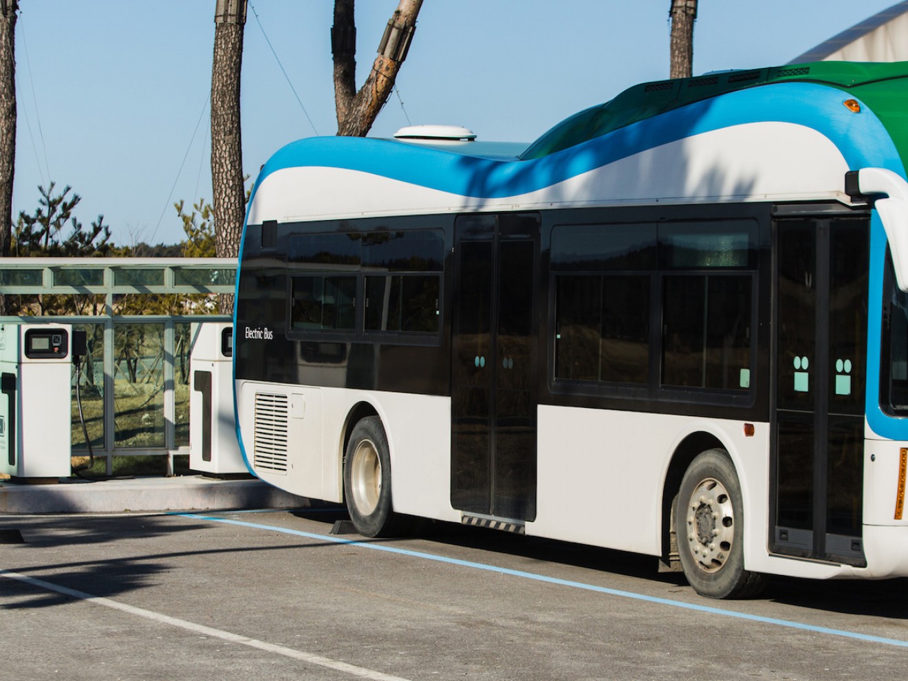 Elektromobilność i strefy czystego transportu