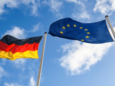 Paliwa syntetyczne - kosztowne odwracanie uwagi