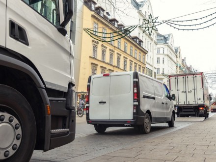 Lokalne biznesy w Warszawie popierają plany wprowadzenia SCT