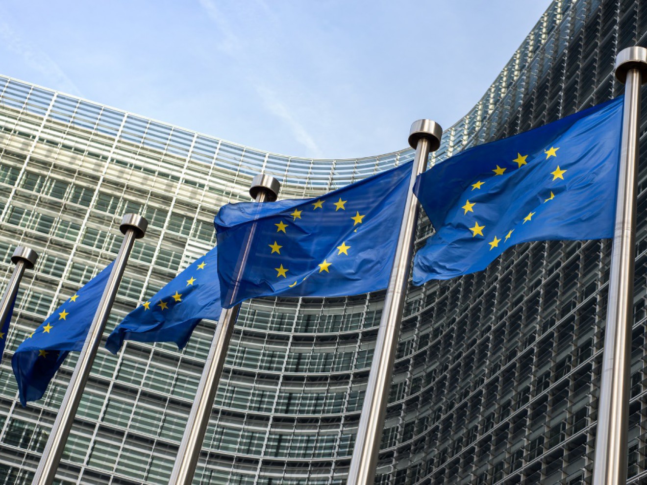 Do europosłów: Wprowadźcie samochody na ścieżkę zerowej emisji!