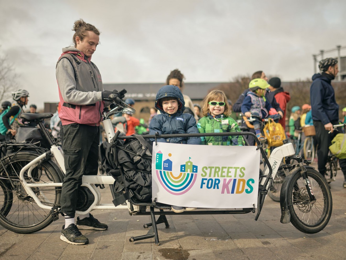 Dzieci chcą szkolnych ulic! Akcja StreetsForKids.