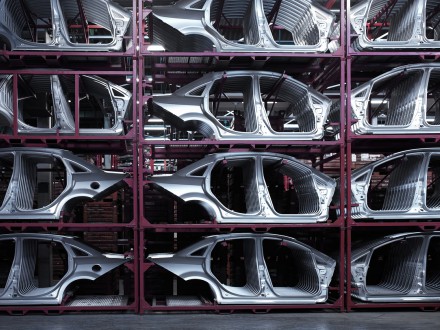 Czystsze elektryki możliwe dzięki zielonemu aluminium?